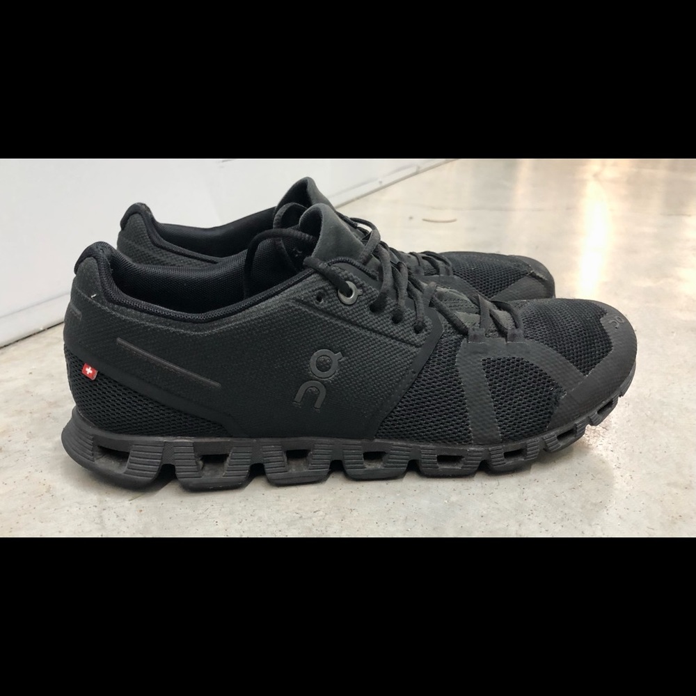 On Cloud Running Shoes - Black on Black -  Ladies Size 9.5